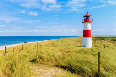 Sylt  Leuchtturm Ellenbogen AdobeStock 145144759 1000