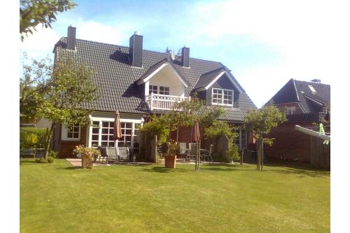 Sylt Ferienwohnung Landhaus Friedrichshain - Thomas Mann - Außenansicht